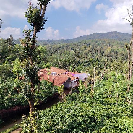 Shivalaya Homestay, Madikeri Siddapura  Екстер'єр фото