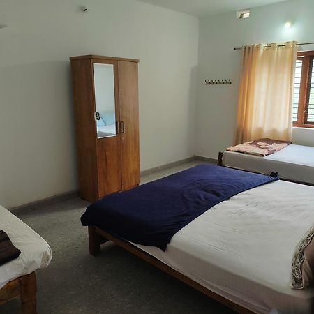 Shivalaya Homestay, Madikeri Siddapura  Екстер'єр фото