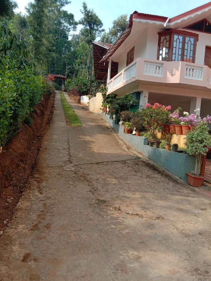 Shivalaya Homestay, Madikeri Siddapura  Екстер'єр фото