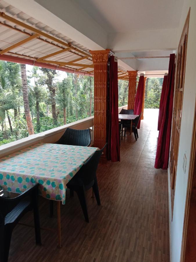 Shivalaya Homestay, Madikeri Siddapura  Екстер'єр фото