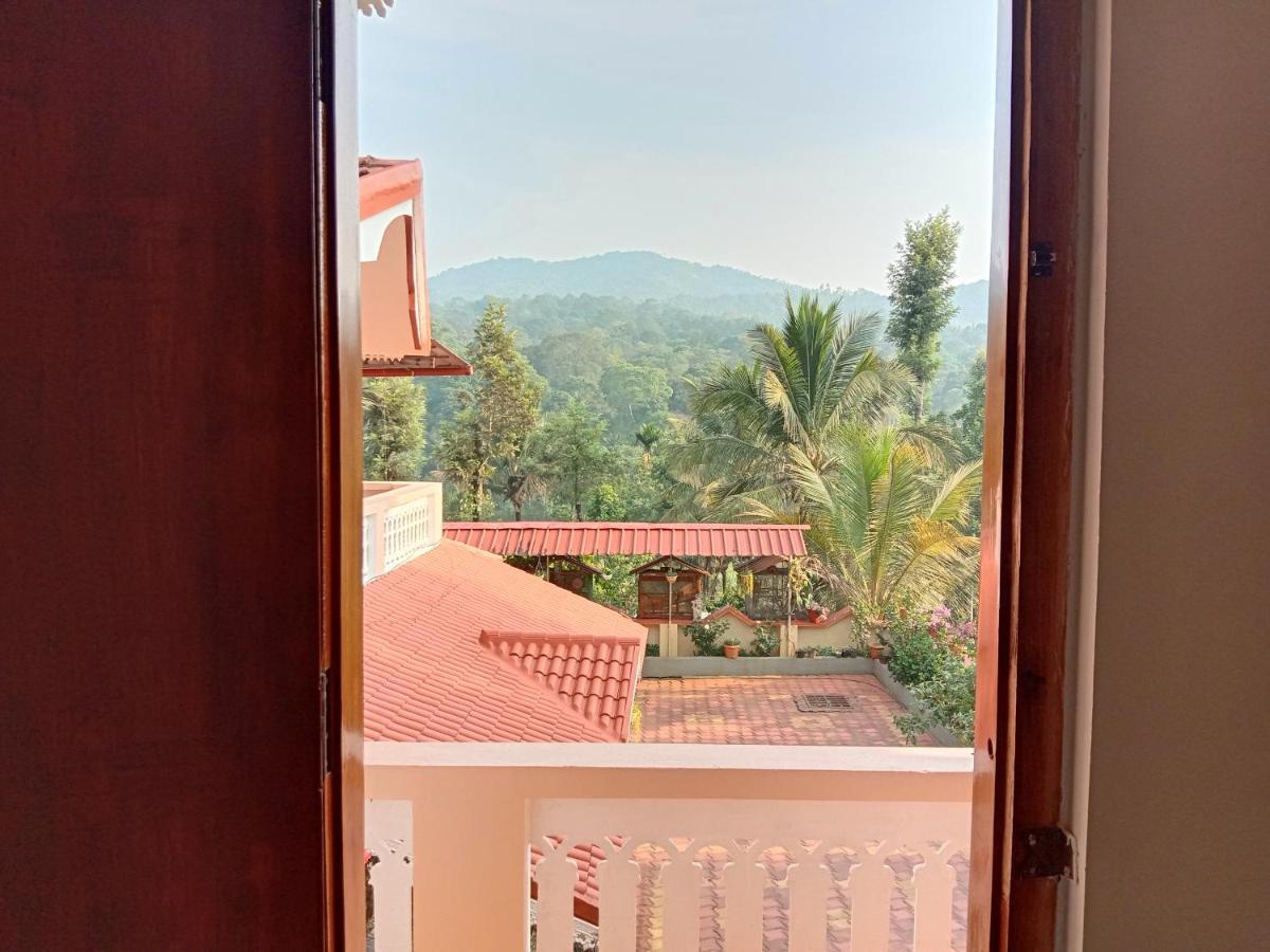 Shivalaya Homestay, Madikeri Siddapura  Екстер'єр фото